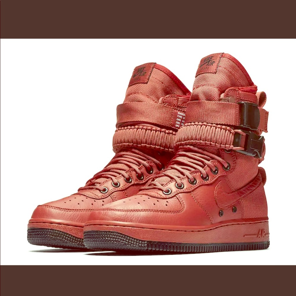Nike SF Air Force High Cedar (W) 😍😍Preloved